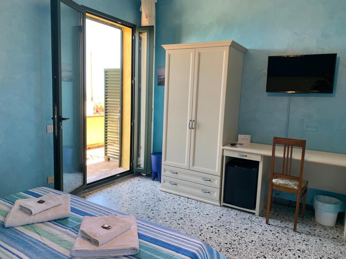 Torre Del Pozzo Bed & Breakfast S'archittu Cuglieri Exterior photo