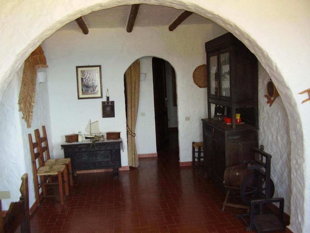 Torre Del Pozzo Bed & Breakfast S'archittu Cuglieri Room photo